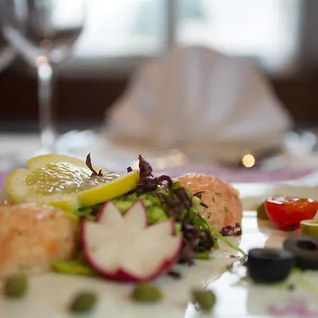 Roessli Tufertschwil Hotel 3*